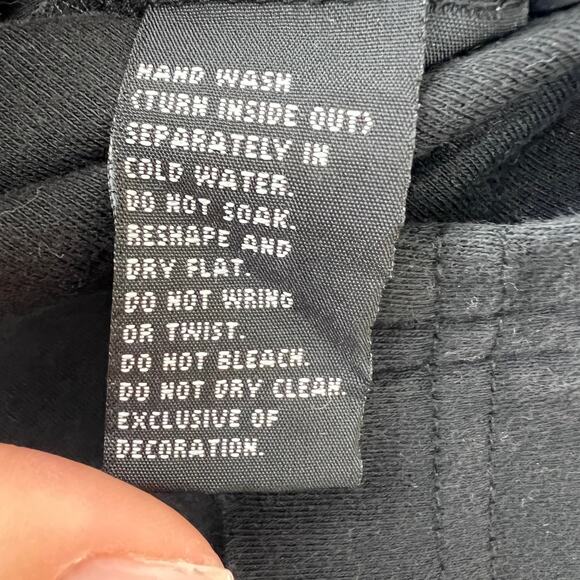 VINTAGE Christina Rotelli Black Cotton Embroidered Ice Skating Button Down Top - Picture 9 of 10